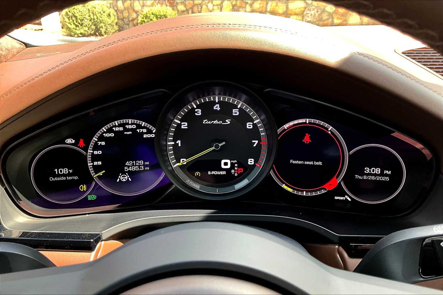 2020 Porsche Cayenne Turbo S E-Hybrid photo 21