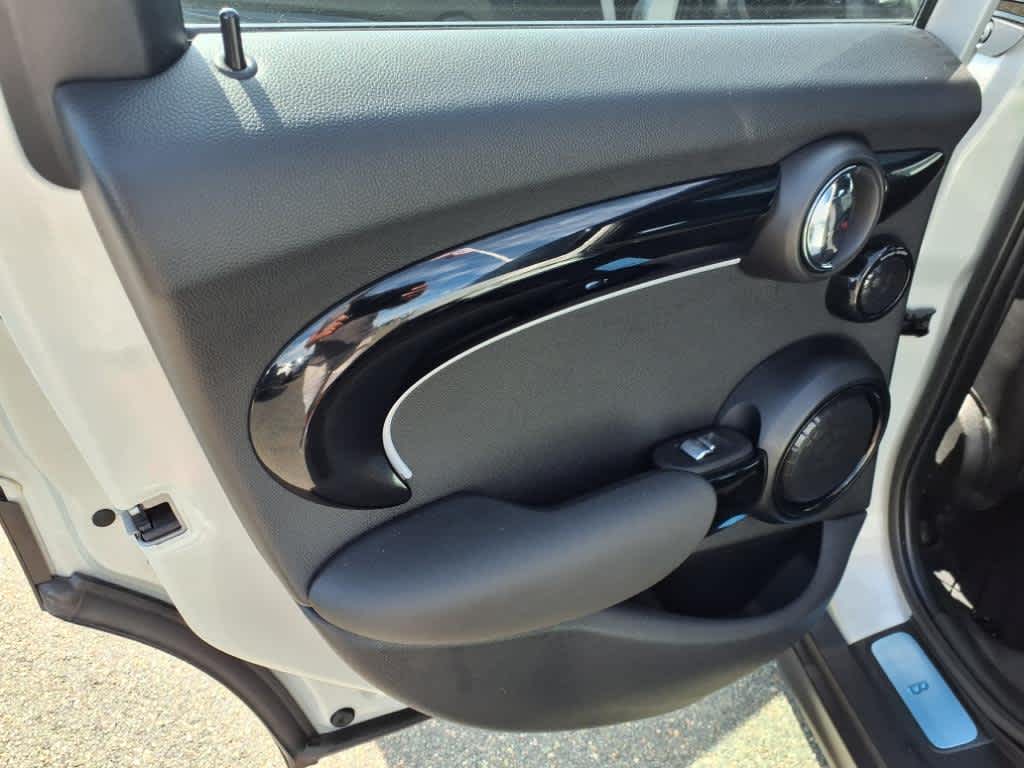 2022 Mini Cooper 4 Door Hardtop S photo 12