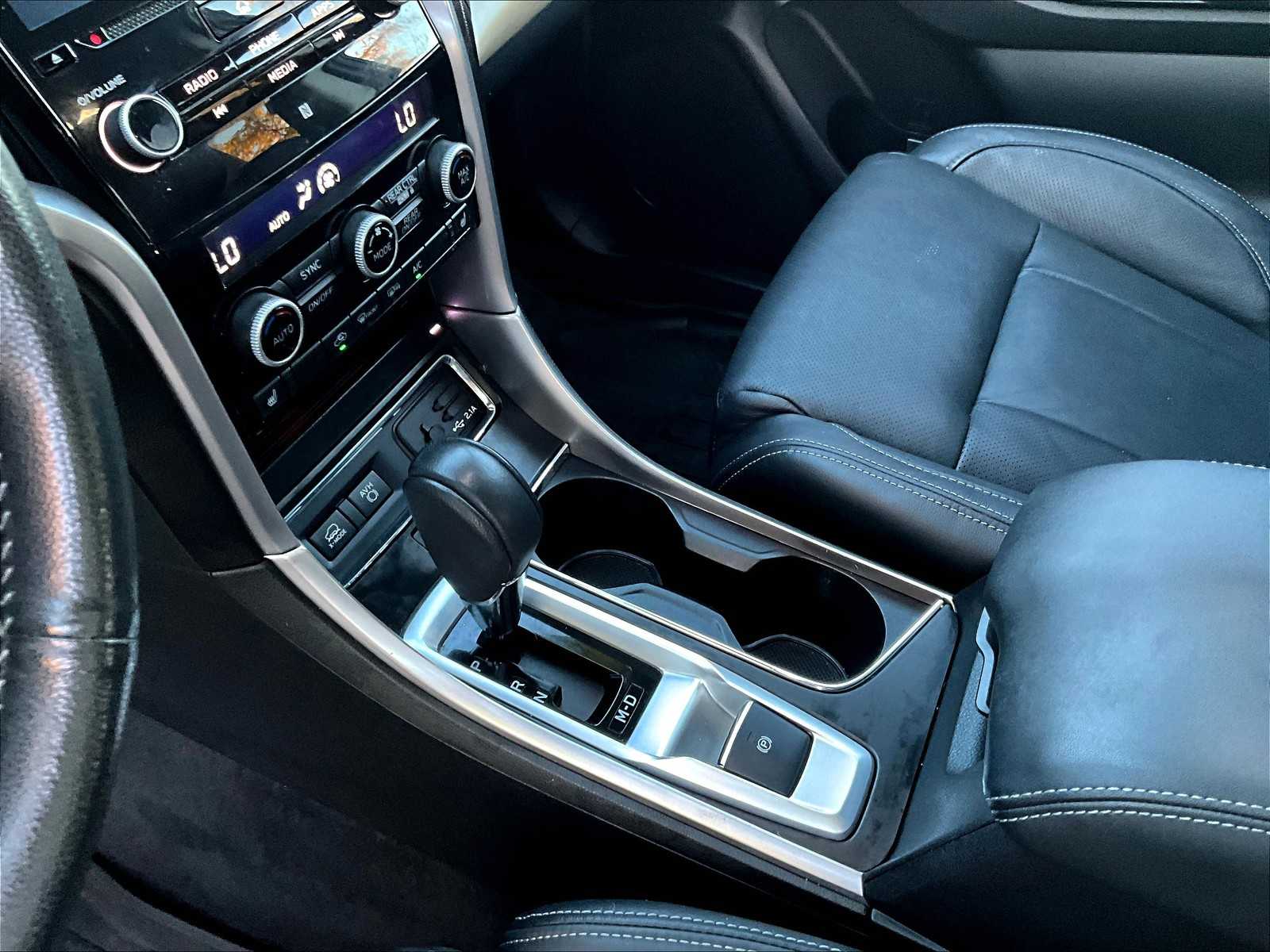 2022 Subaru Ascent Limited photo 18