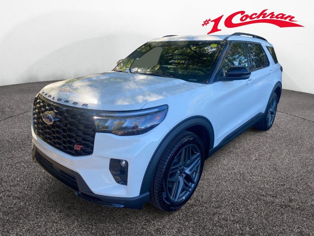 2025 Ford Explorer ST photo 3
