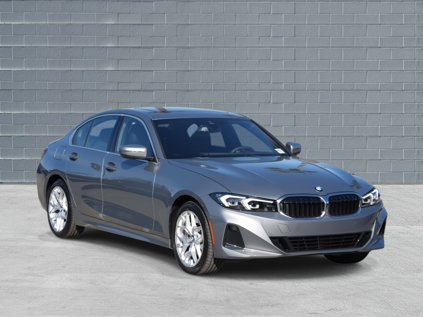 2026 BMW 3 Series 330i's photo