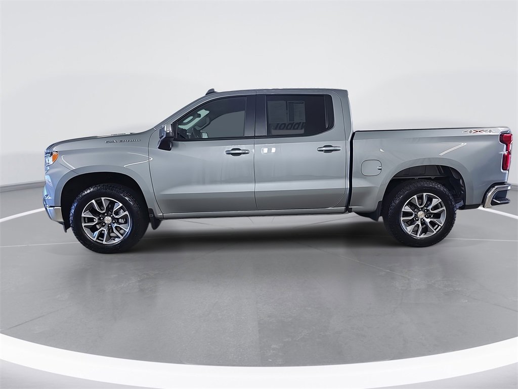 2024 Chevrolet Silverado 1500 LT photo 2
