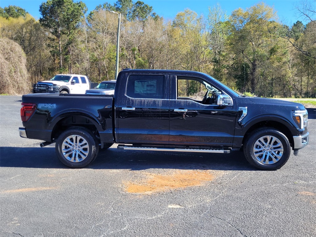 2025 Ford F-150 Lariat photo 12