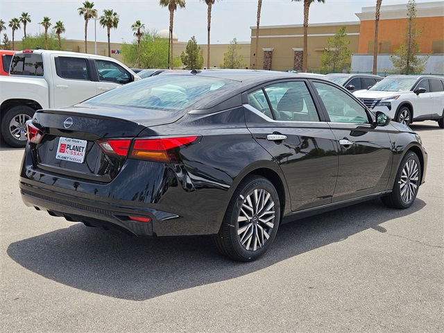 2025 Nissan Altima SV photo 3