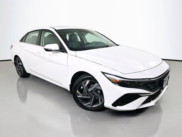 2025 Hyundai Elantra Limited's photo