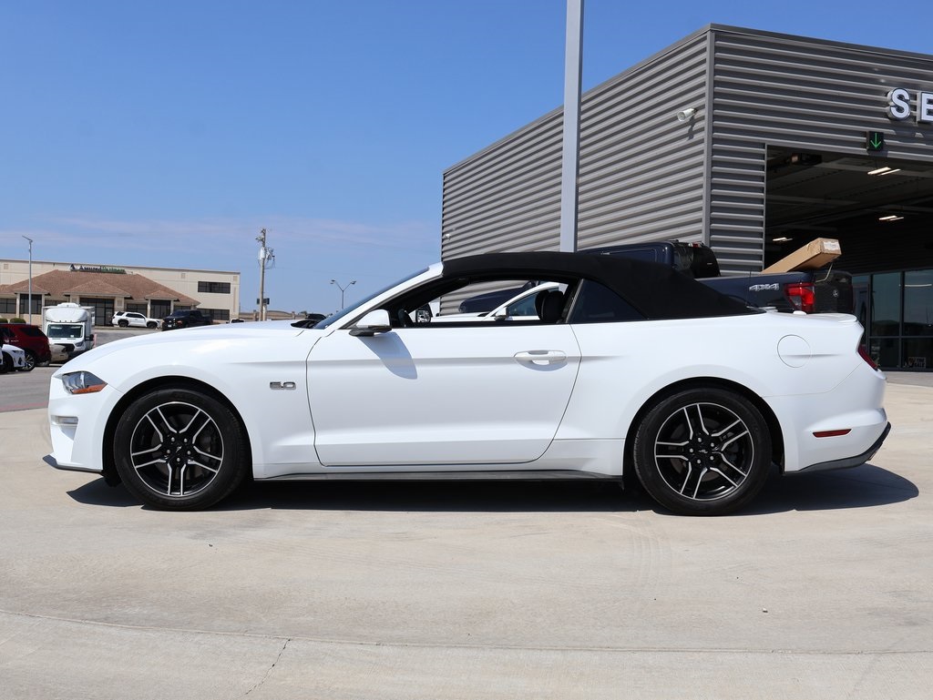 2018 Ford Mustang GT Premium photo 2