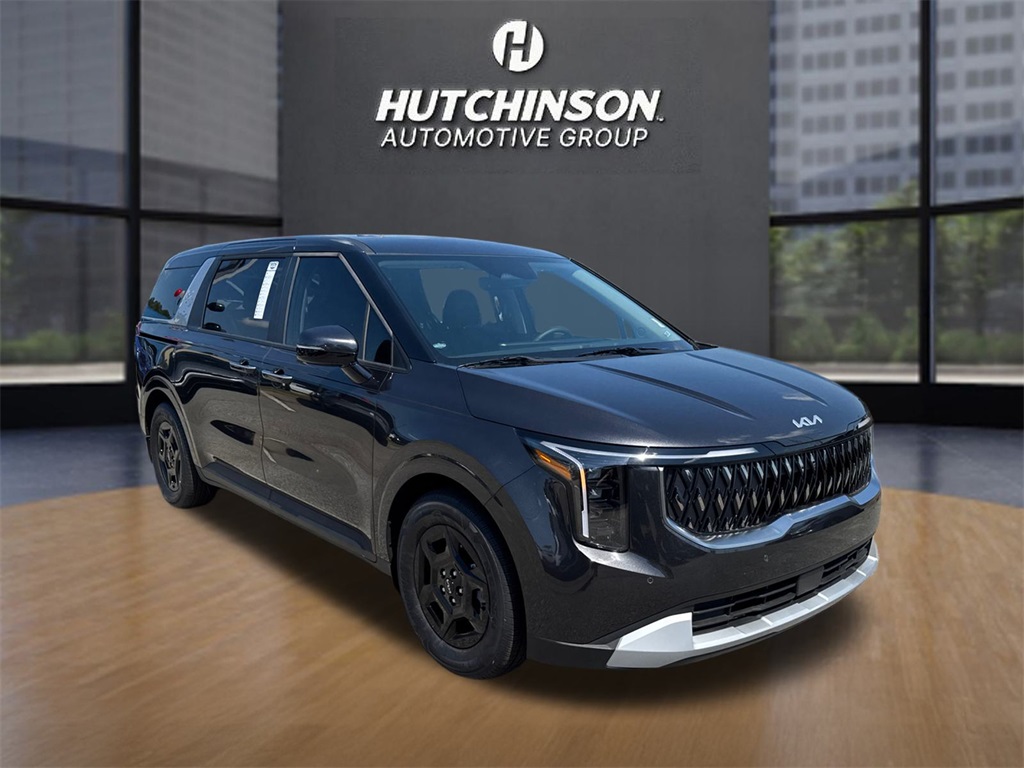 2025 Kia Carnival LXS's photo