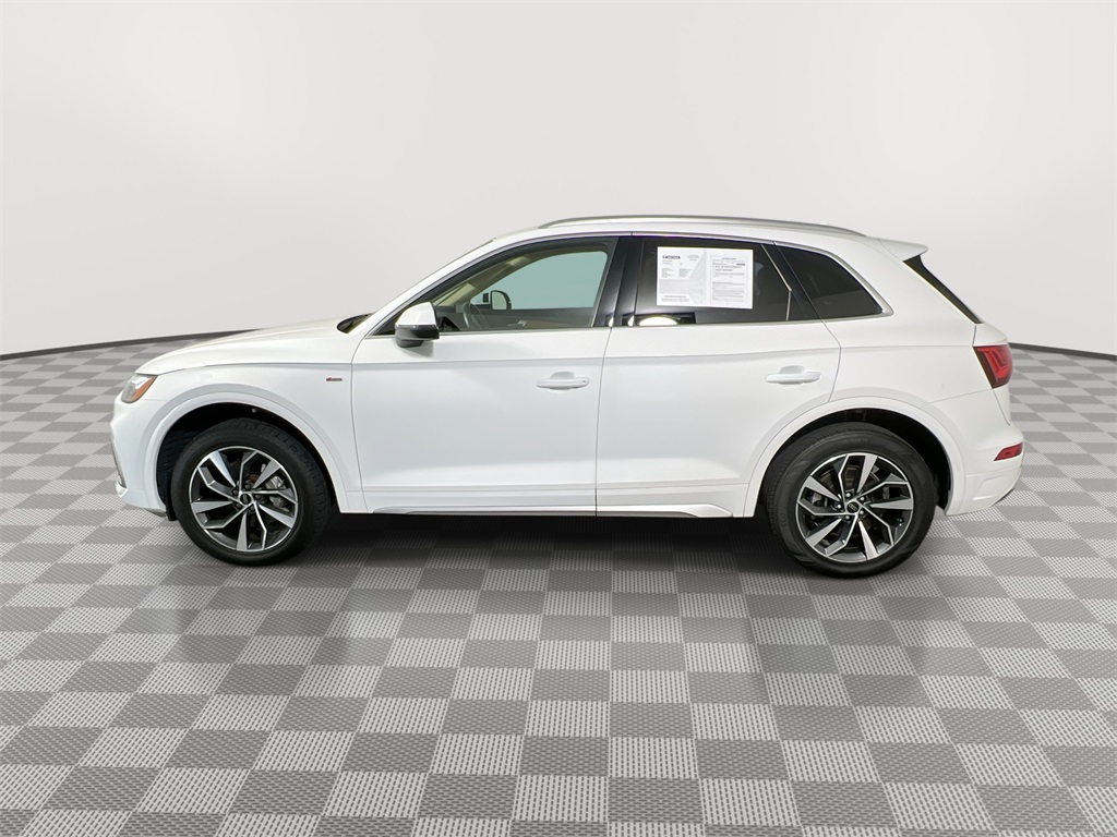 2023 Audi Q5 45 S line Premium photo 5