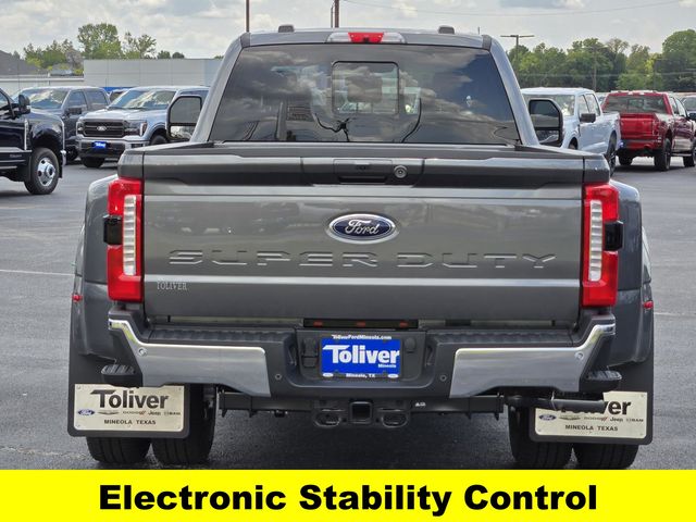 2025 Ford F-350 Lariat photo 6