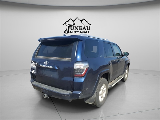 2018 Toyota 4Runner SR5 photo 2