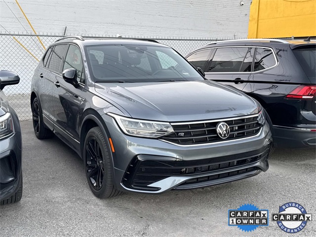 2023 Volkswagen Tiguan SE R-LINE BLACK