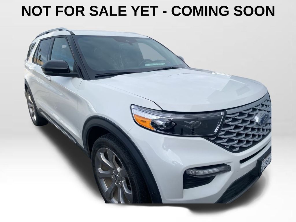 2020 Ford Explorer Platinum's photo