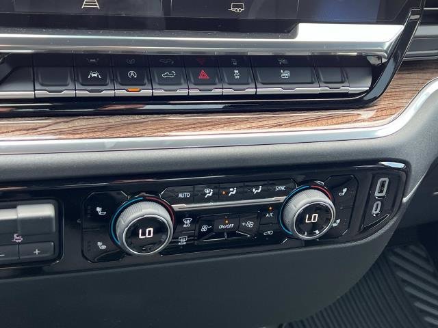 2025 Chevrolet Silverado 1500 LT photo 16