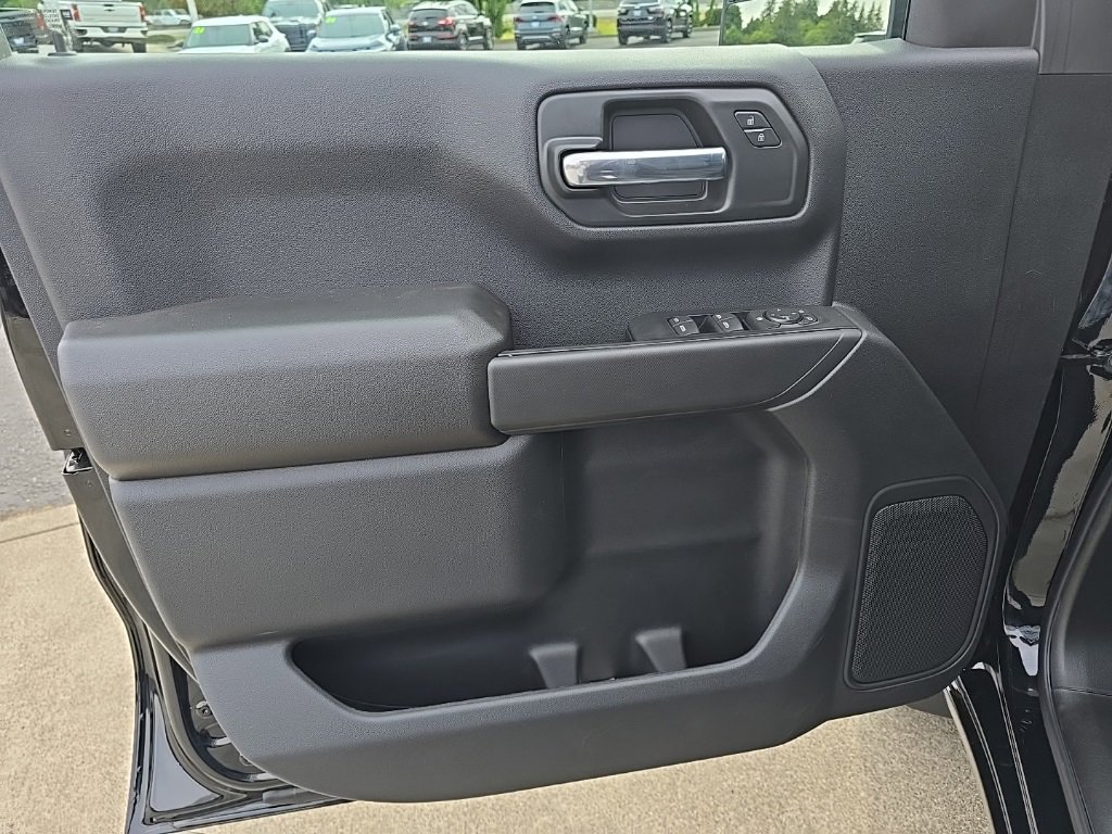 2025 Chevrolet Silverado 1500 Custom Trail Boss photo 18