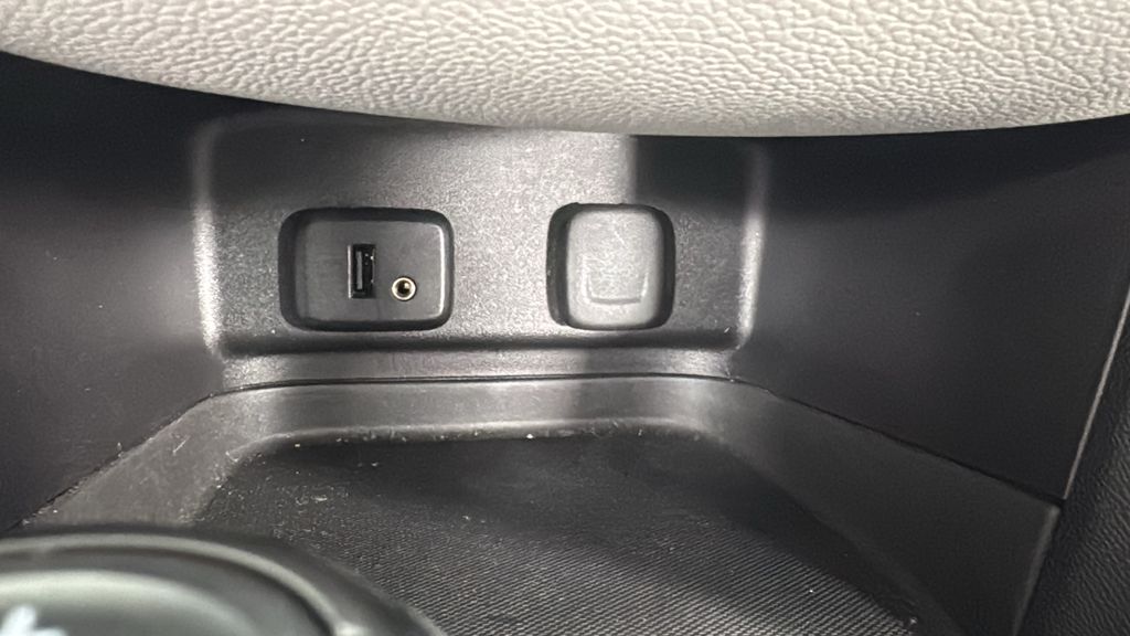 2018 Chevrolet Equinox LS photo 26