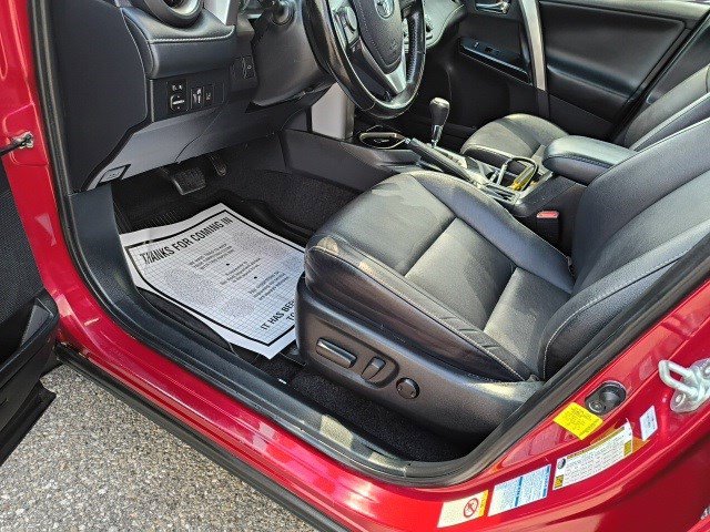 2018 Toyota RAV4 Hybrid Limited photo 12