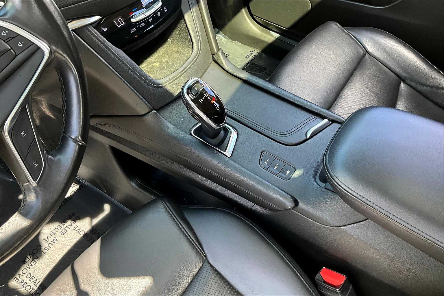 2019 Cadillac XT5 Luxury photo 15