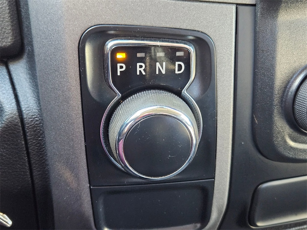 2013 Ram 1500 Tradesman Express photo 18