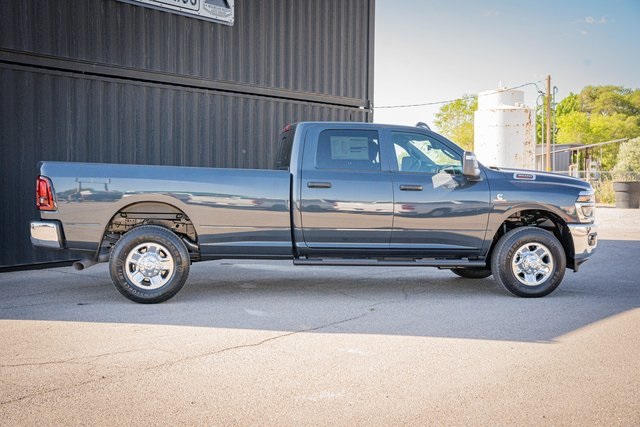 2025 Ram 3500 Tradesman photo 7
