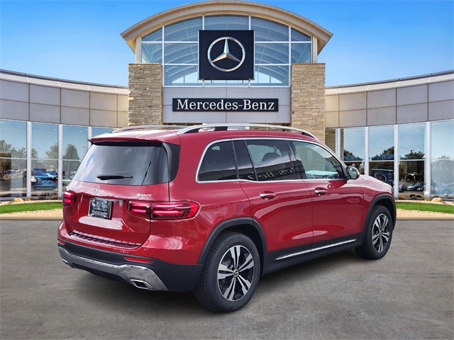2026 Mercedes Benz GLB 250 4MATIC photo 4