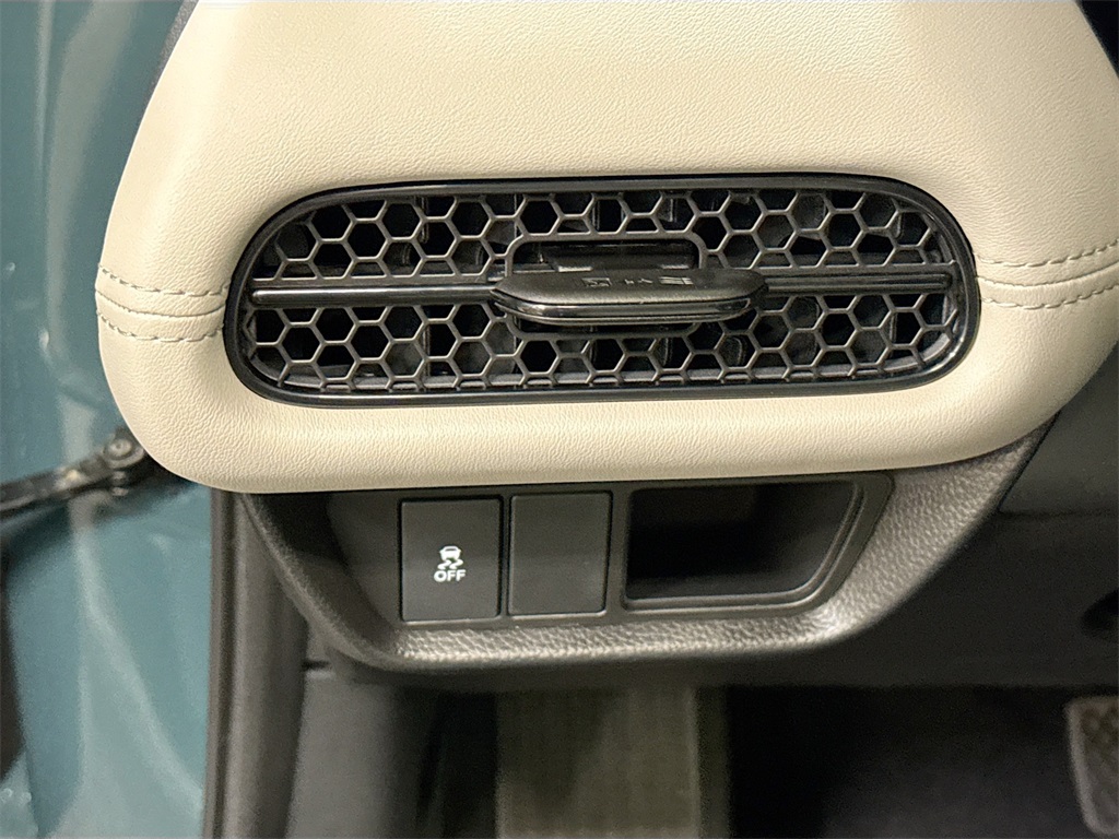 2026 Honda HR-V LX photo 8
