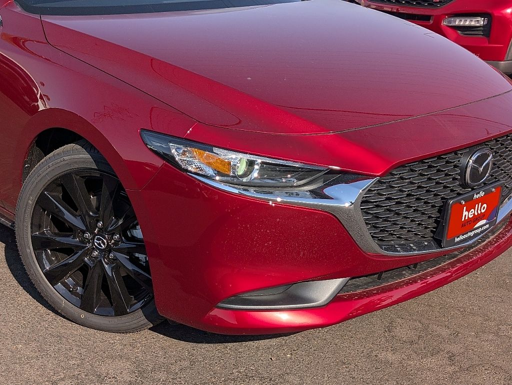 2025 Mazda Mazda3 2.5 Select Sport photo 3