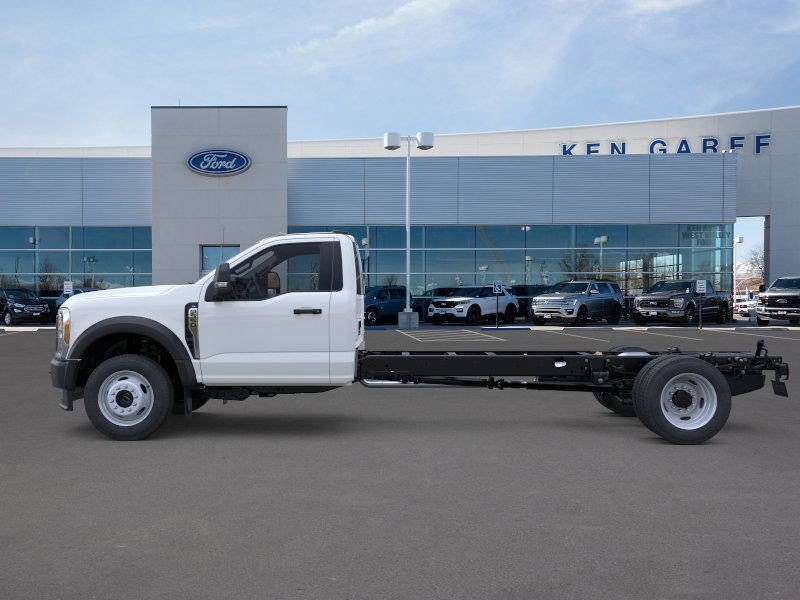 2025 Ford F-550 XL photo 3