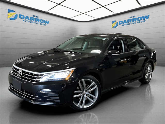 2018 Volkswagen Passat R-Line