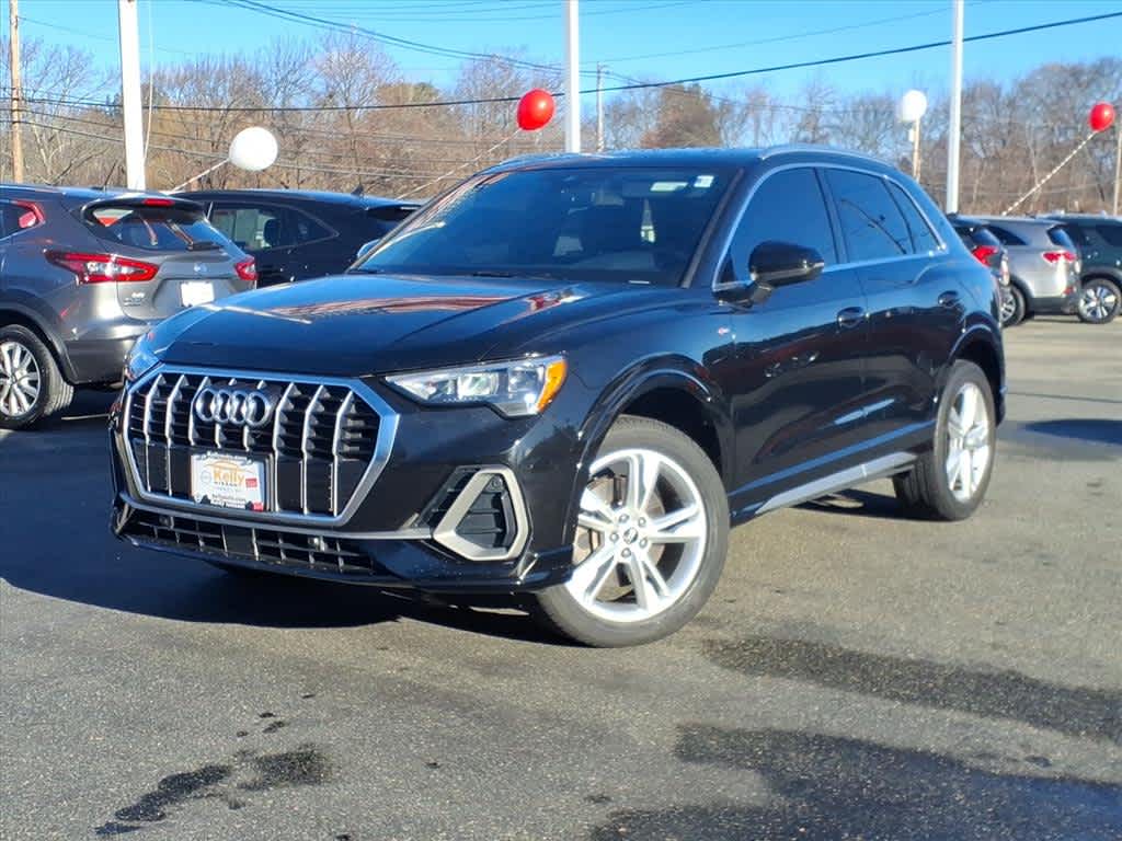 2022 Audi Q3 S Line Premium's photo