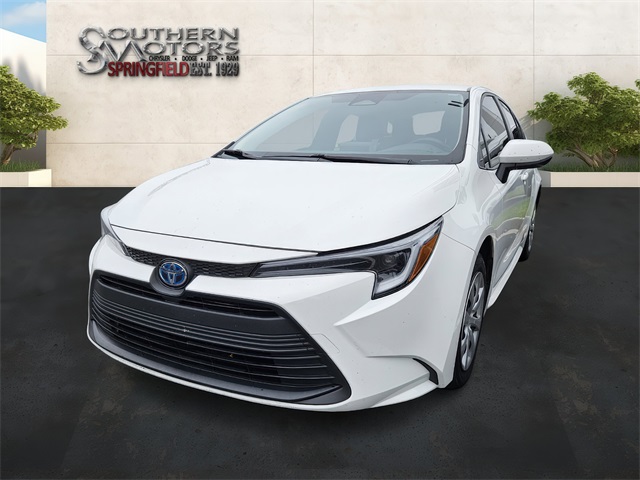 2024 Toyota Corolla Hybrid LE photo 2