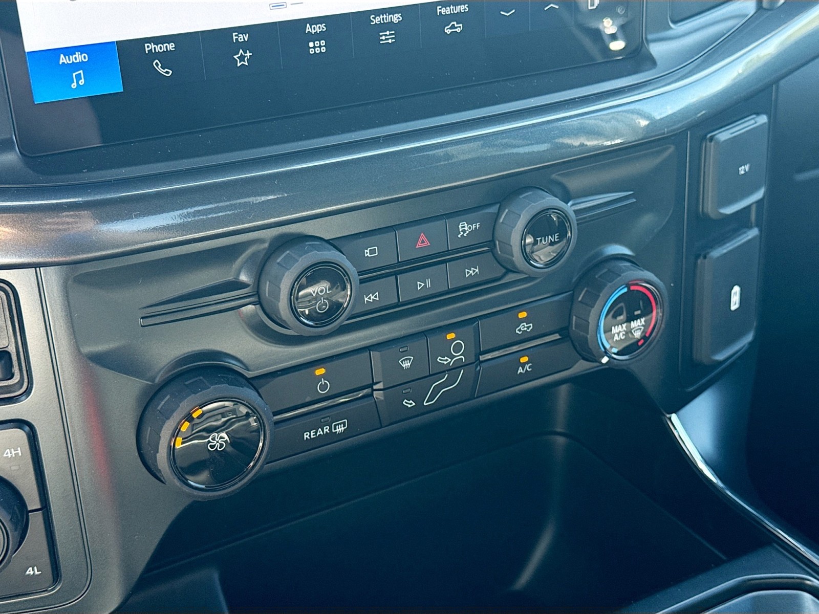 2025 Ford F-150 STX photo 15