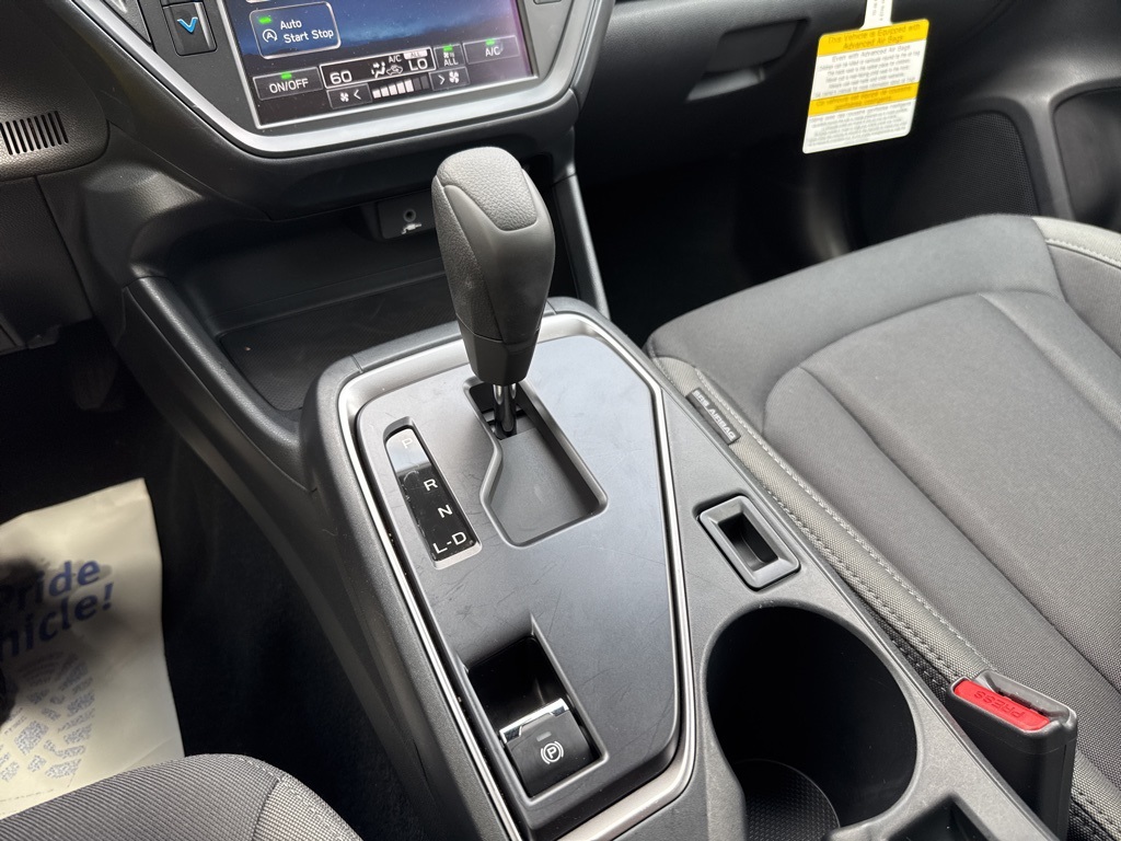 2025 Subaru Impreza Base photo 14