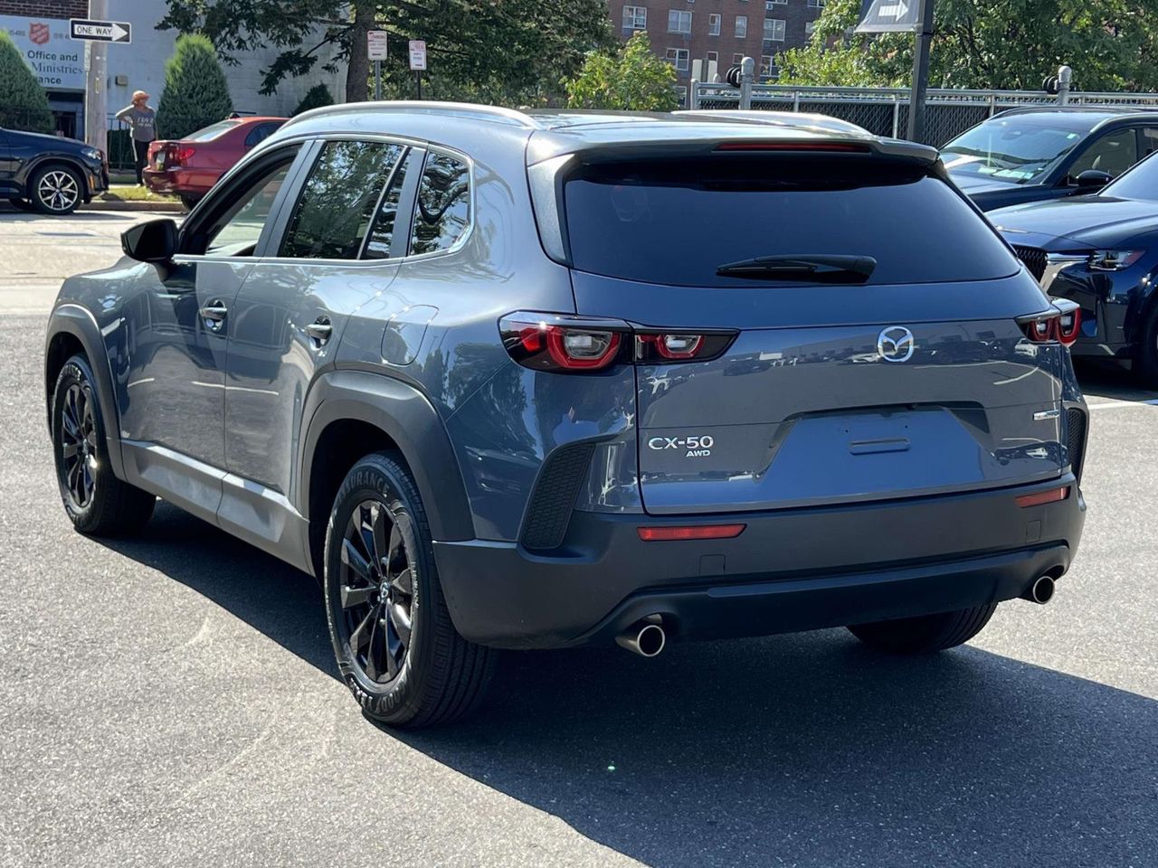 2023 Mazda CX-50 2.5 Preferred Plus photo 5