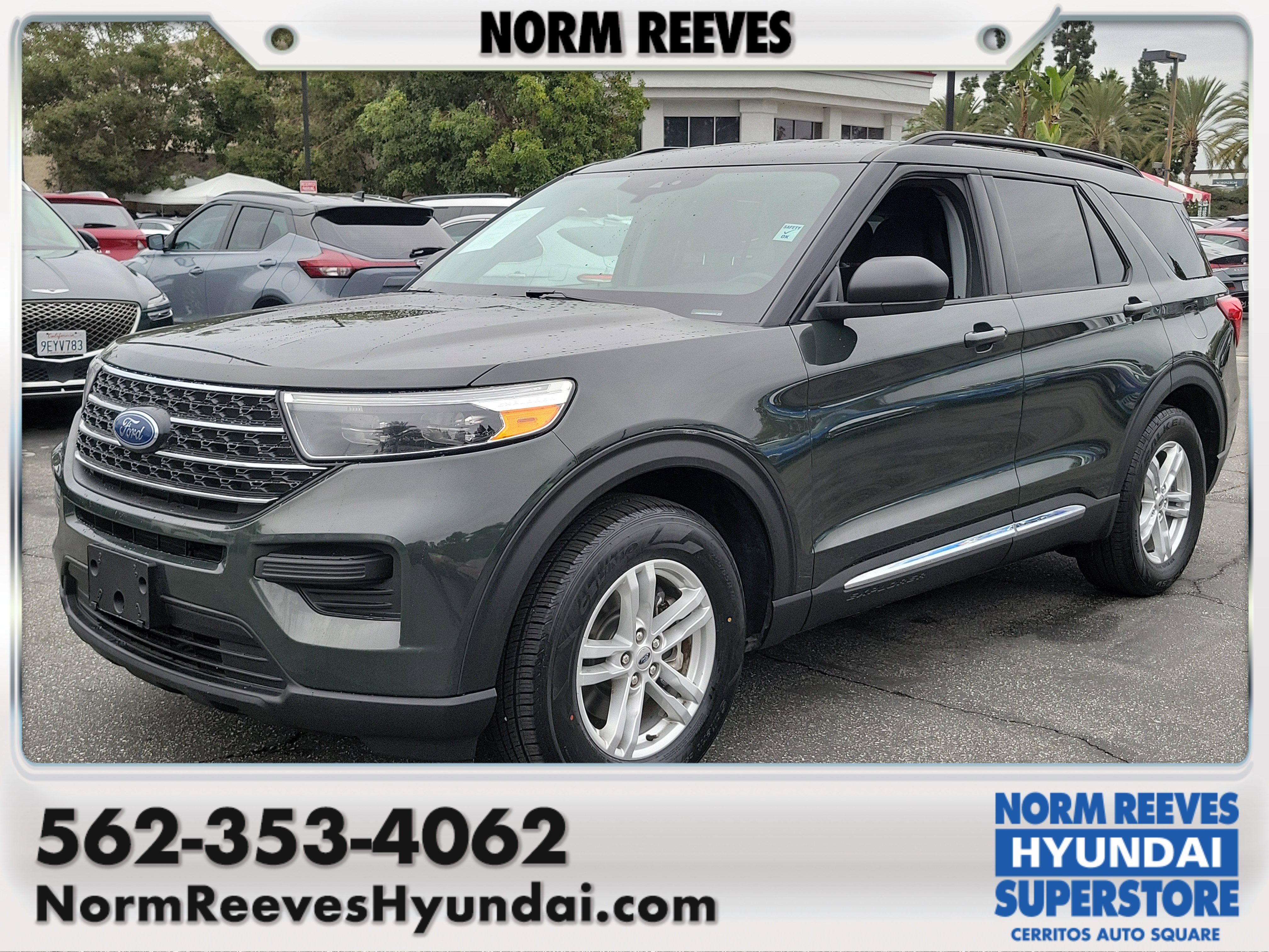 2022 Ford Explorer XLT's photo