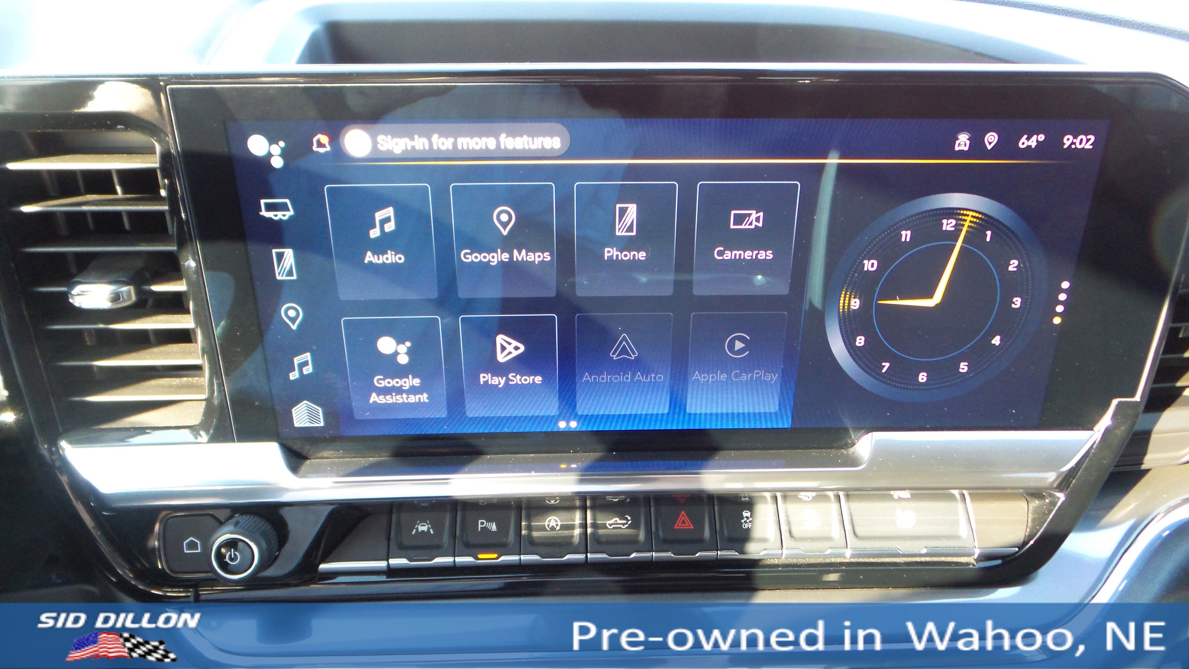 2025 Chevrolet Silverado 1500 High Country photo 14