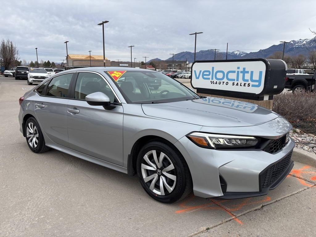 2025 Honda Civic LX's photo