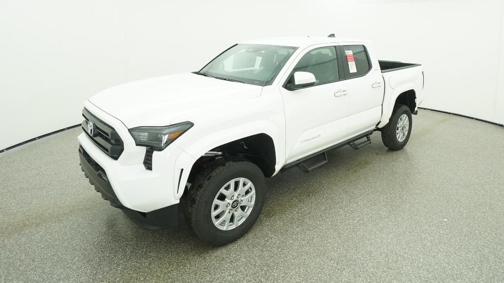 2025 Toyota Tacoma SR5's photo