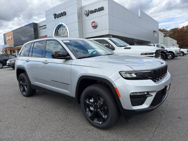 2025 Jeep Grand Cherokee Limited's photo