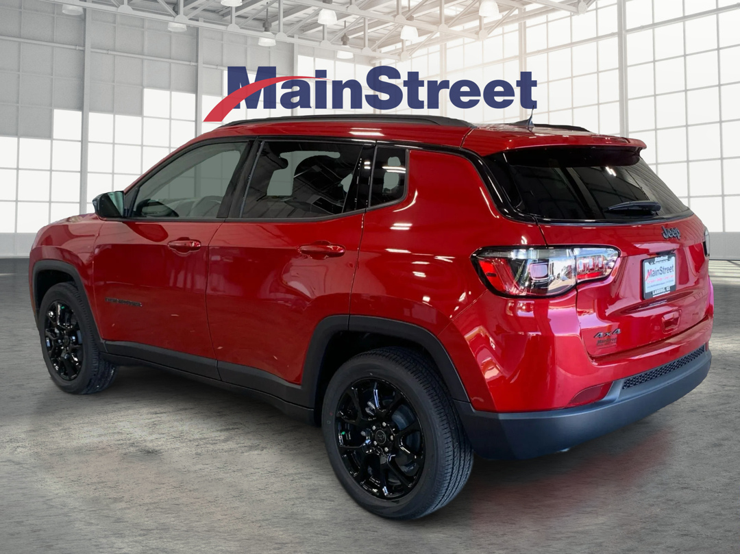 2025 Jeep Compass Latitude photo 3
