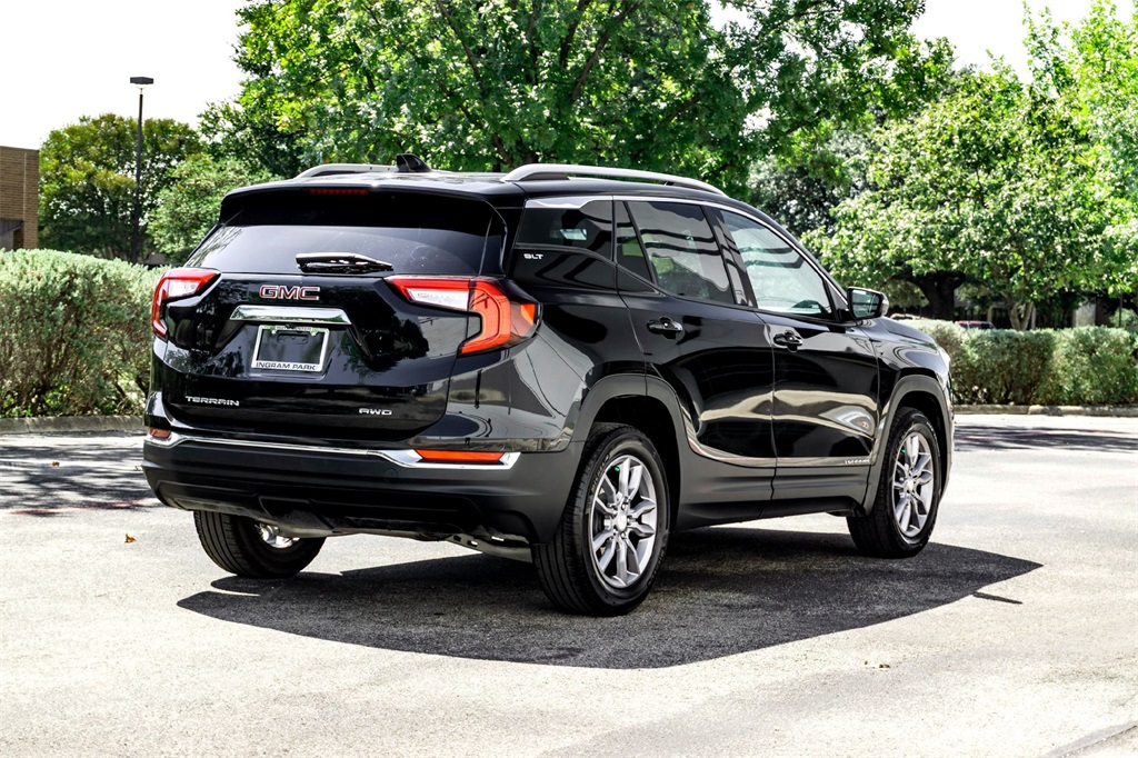 2024 Gmc Terrain SLT photo 5
