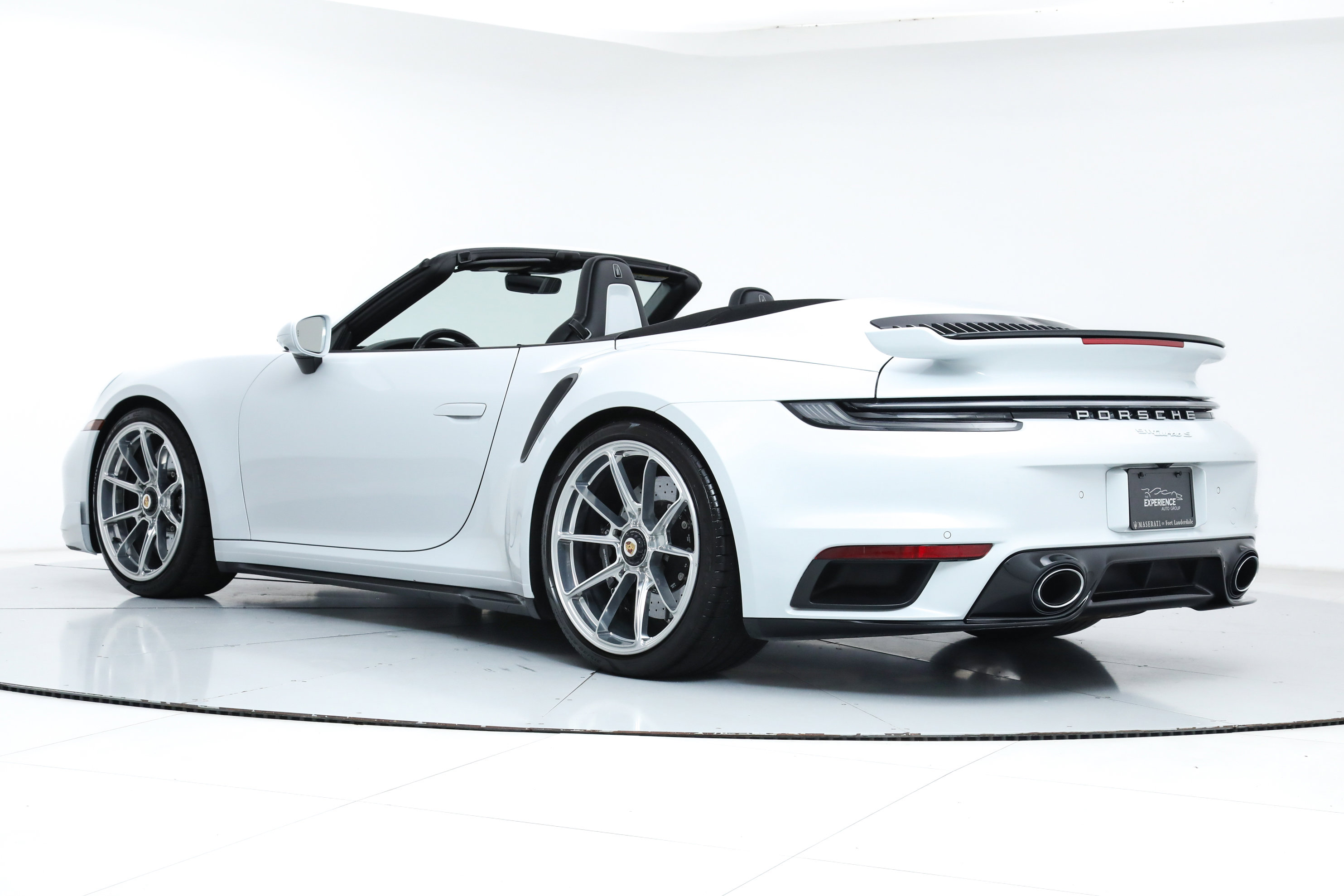 2023 Porsche 911 Turbo S Cabriolet photo 8