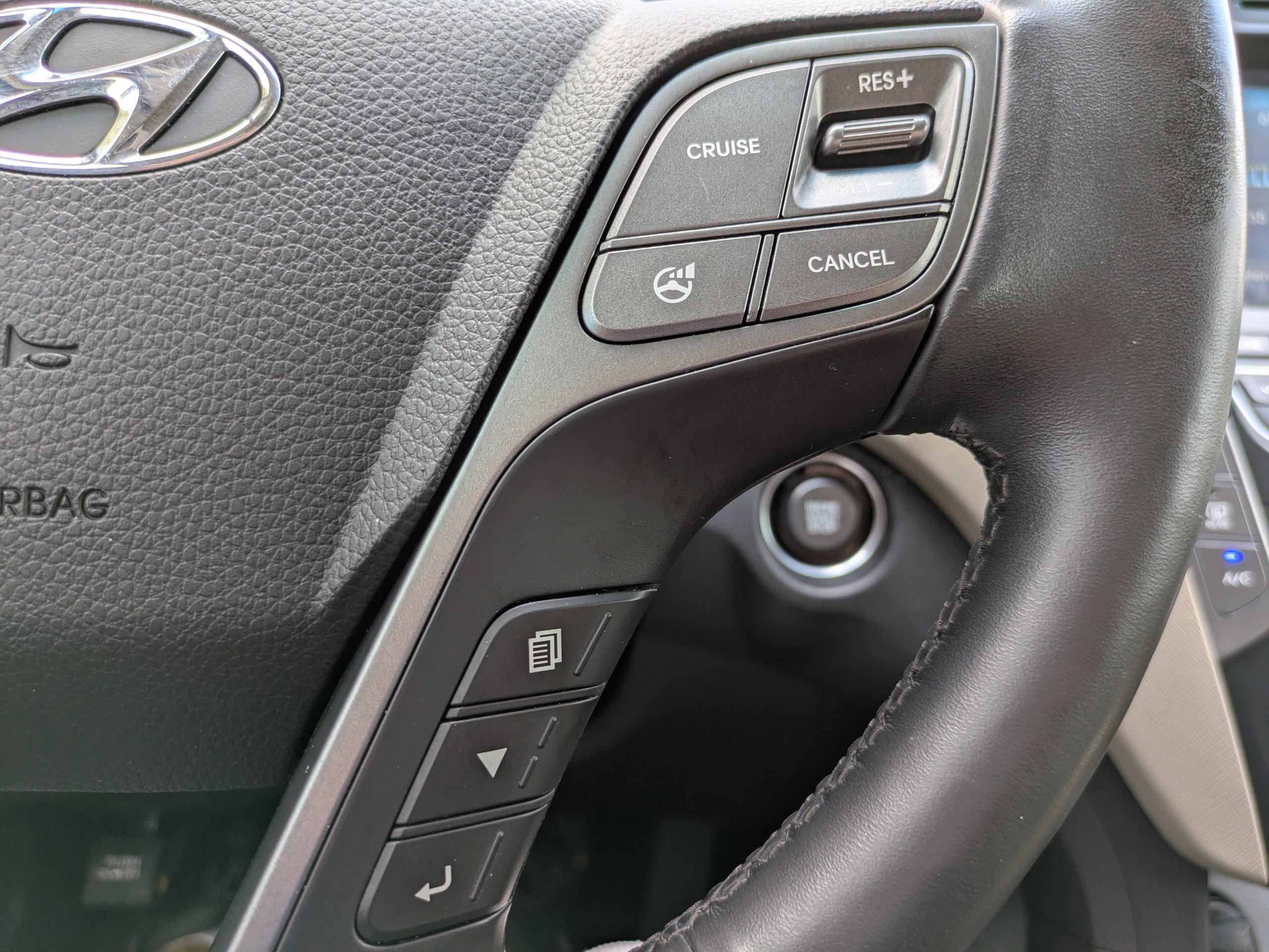 2015 Hyundai Santa Fe Limited photo 21