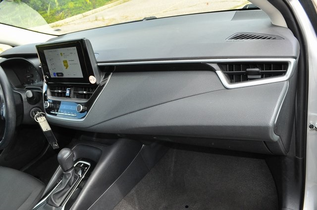 2023 Toyota Corolla LE photo 21