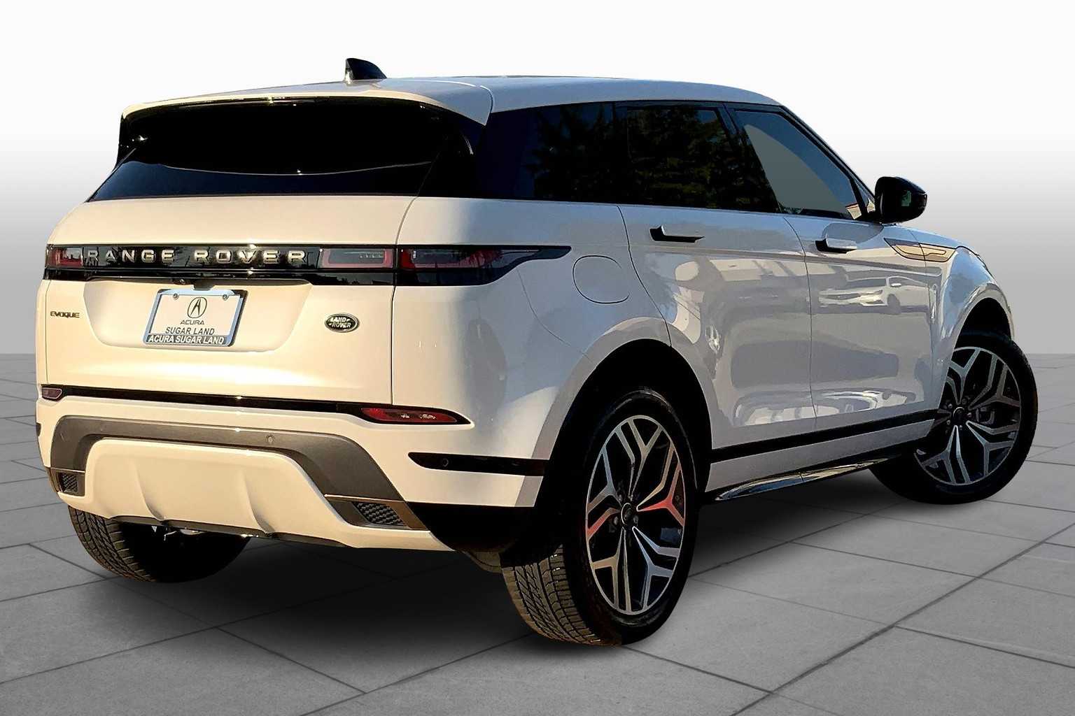 2023 Land Rover Range Rover Evoque R-Dynamic SE photo 10