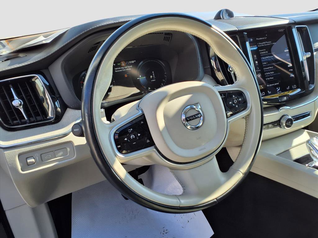 2021 Volvo XC60 Recharge T8 Inscription photo 12