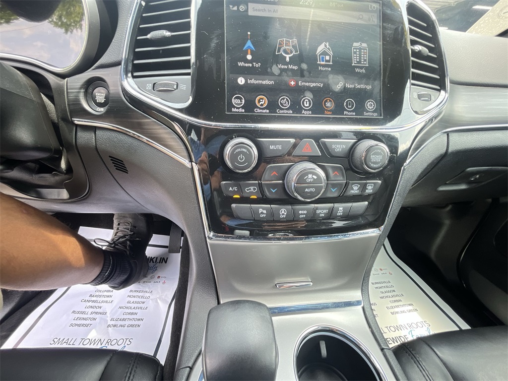 2022 Jeep Cherokee Limited photo 18