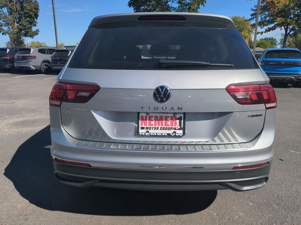 2022 Volkswagen Tiguan SE photo 6