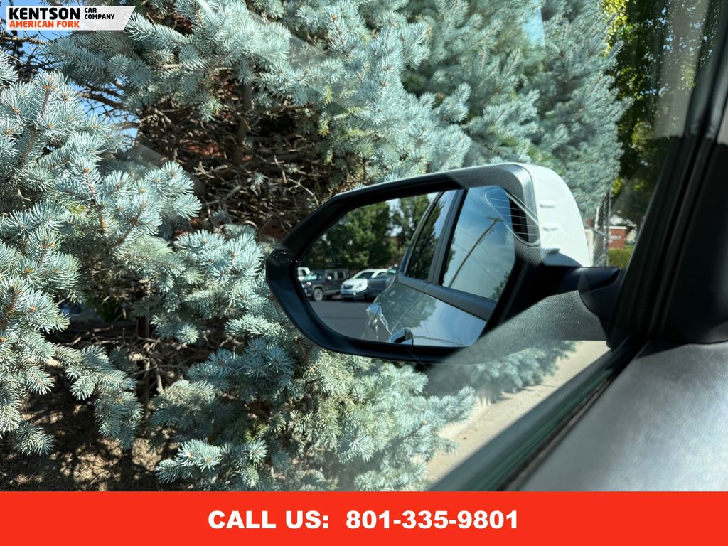 2025 Hyundai Kona SEL photo 22