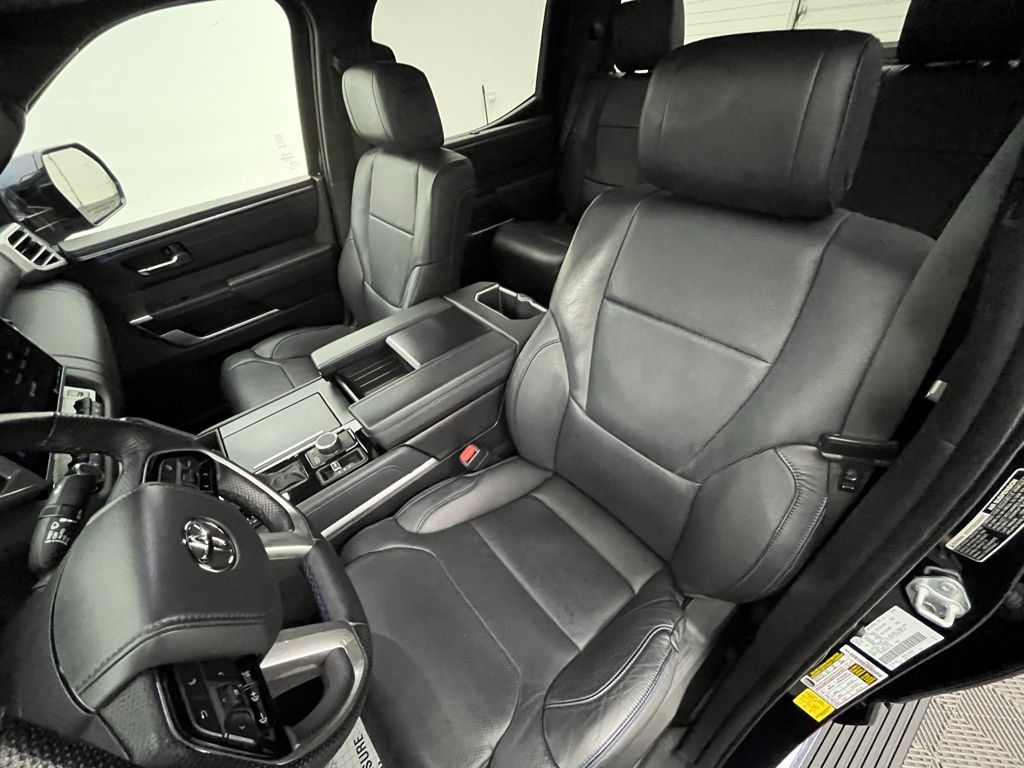2022 Toyota Tundra Platinum photo 11