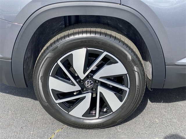 2025 Volkswagen Atlas SE Technology photo 6